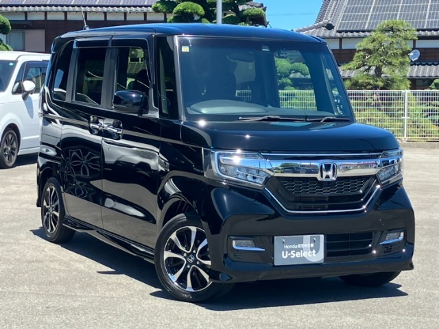 この度は数多くの中古車販売店の中より、弊社の物件の閲覧をしていただき有難うございます。ご不明な点が御座いましたらお気軽にお問合せ下さい。心よりお待ち致して居ります。