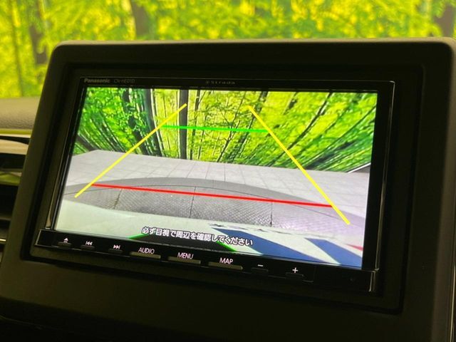 【バックカメラ】駐車時に後方がリアルタイム映像で確認できます。大型商業施設や立体駐車場での駐車時や、夜間のバック時に大活躍！運転スキルに関わらず、今や必須となった装備のひとつです！