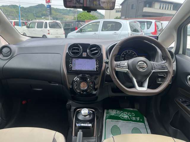 シシドモータースではお車のご購入はもちろんのこと、納車後の整備・車検や万が一の事故の際の板金修理に対しても対応が可能です。