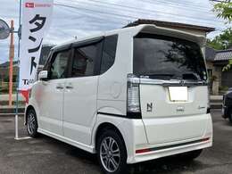展示場内には緑が沢山♪休憩スペースで美味しいコーヒーはいかがですか♪一同、皆様ののご来店を温かくお出迎えいたします♪0766-82-2859