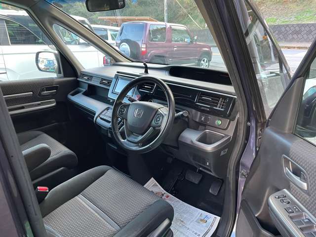 運転席廻り