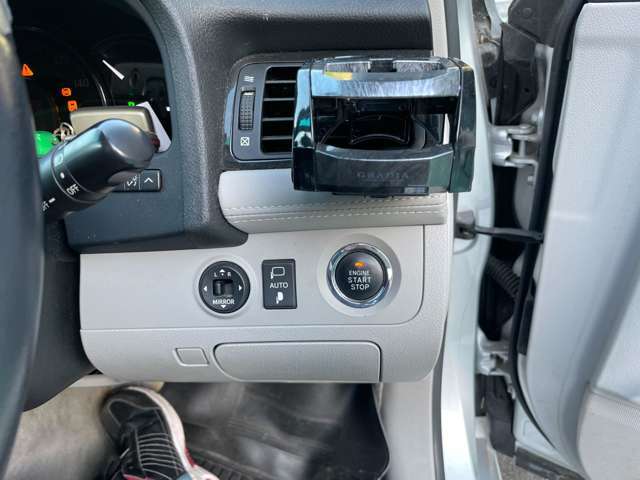プッシュスタートシステムスイッチ　ドアミラースイッチ
