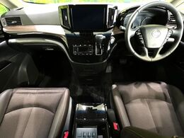 グループ総在庫数約30，000台！！全国の系列店からメーカー・車種問わずご紹介出来るので、あなたにピッタリのお車が見つかるはずです♪まずはお問い合わせ下さい☆