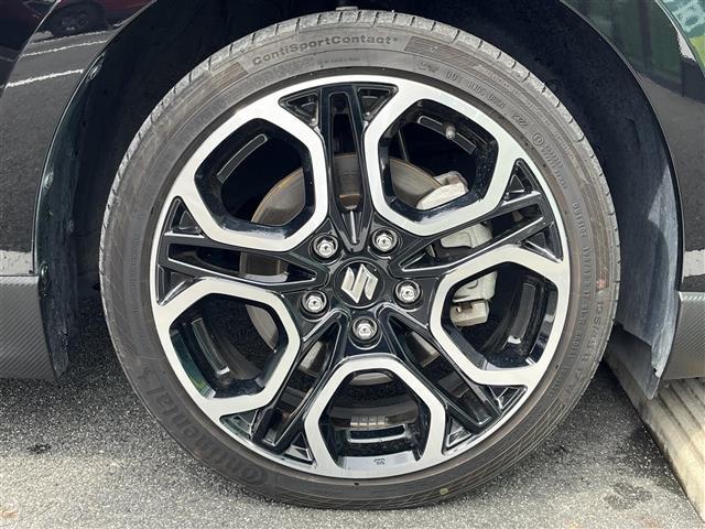 【タイヤ・ホイール】足回りもかっこよく決まってます！社外のアルミやスタッドレスタイヤも取り扱いございます！！ドレスアップもカスタマイズもお任せください！！