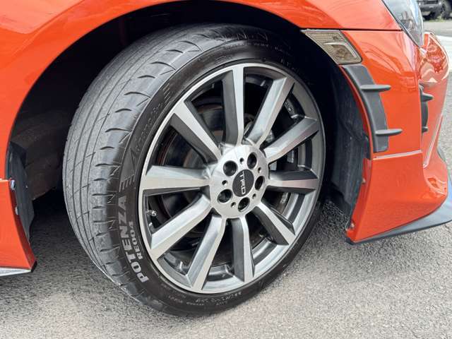 お車についてのご相談なら何でものります。疑問に思っていることがあればお気軽にご相談ください。フリーダイアル0066-9711-469052へ♪