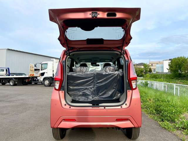 大切な愛車を見つけるお手伝いから始まり、ご購入後もできるだけ長く、安全にお乗りいただけるようにアフターサポートにも全力で取り組んでいます。