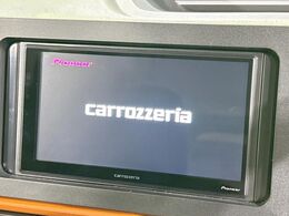 【ナビゲーション】目的地までしっかり案内してくれる使いやすいナビ。Bluetooth接続すればお持ちのスマホやMP3プレイヤーの音楽を再生可能！毎日の運転がさらに楽しくなります！！