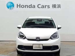 こちらのおクルマはメーカー保証期間内ですので新車一般保証特別保証を継承いたします（一般保証は新車登録月から3年間または走行60000kmまで、特別保証は新車登録月から5年間または100000kmまで）