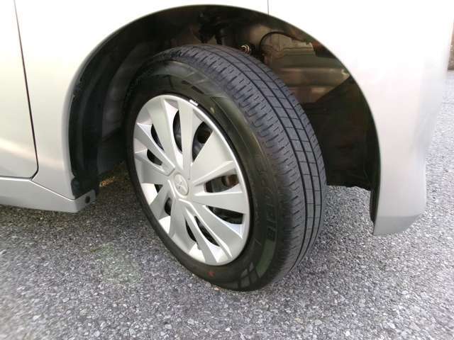 タイヤ溝も十分にありますので安心してご利用いただけます。