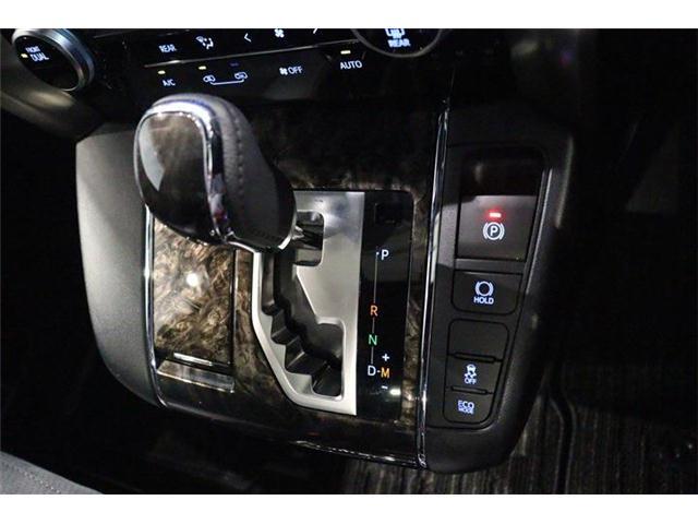 駐車が苦手な方も、そうでない方も、大変に便利なバックモニターを搭載しております！