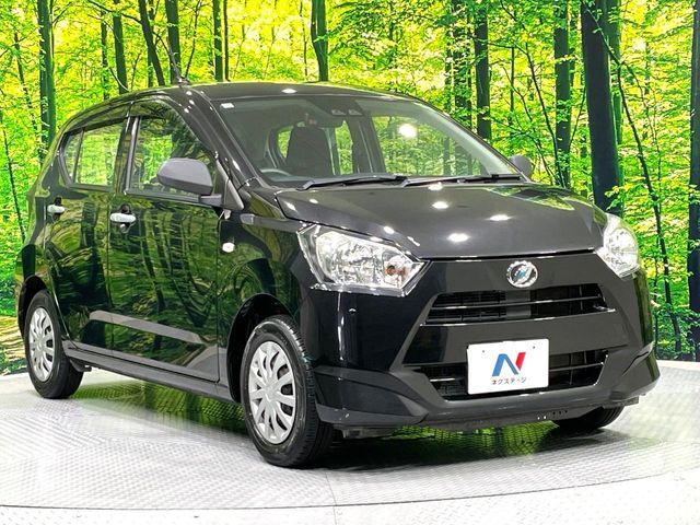 大好評のボディコーティング「弾スプラッシュコート」もご納車までに施工可能。通常のガラスコートと異なる、耐久年数6年の無機質ガラスコーティングが、ボディをキレイな状態に保ってくれます。