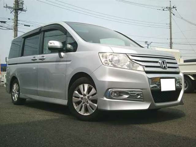 お車をお探しのお客様、ご購入までの流れなど一つ一つ丁寧にご説明させていただきます。お問合せ・ご来店をスタッフ一同お待ちしております♪