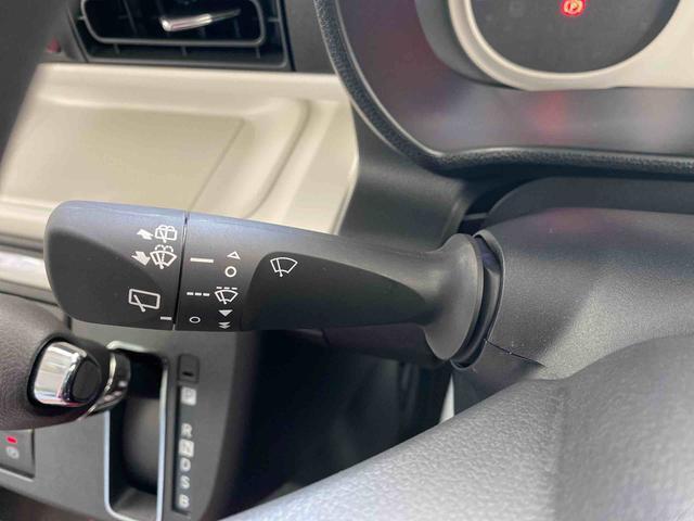 当店ではダイハツ認定U-CARをはじめ、お手頃価格のお車や、オトクなナビ付き車、オプション充実の高年式車をはじめ、ダイハツ車以外も豊富にラインナップしております。