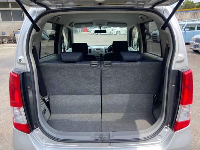 民間車検工場も完備しておりますので車検や修理、板金塗装などお任せ下さい！車検切れのお車も引き取りにお伺いします。