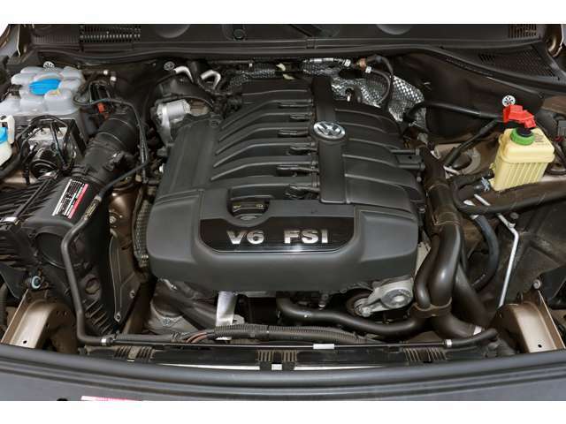 V型6気筒DOHC24バルブNAエンジンは280ps/36.7kg・mを発生！（カタログ値）