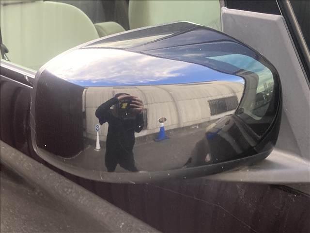 ご納車後も安心、安全なお車にお乗りいただく為にお得な保証パックもご用意しております。軽スマイルは、ご成約から納車後までお客様の大切なお車のサポートをさせていただきます！