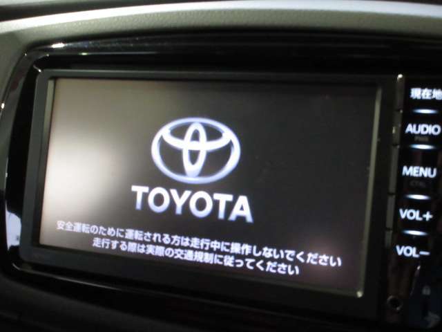 お出掛け嬉しい、純正SDナビ（ワンセグTV）付です♪