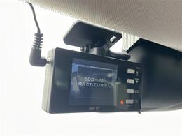 安心の全車保証付き！（※部分保証、国産車は納車後3ヶ月、輸入車は納車後1ヶ月の保証期間となります）。その他長期保証(有償)もご用意しております！※長期保証を付帯できる車両には条件がございます。