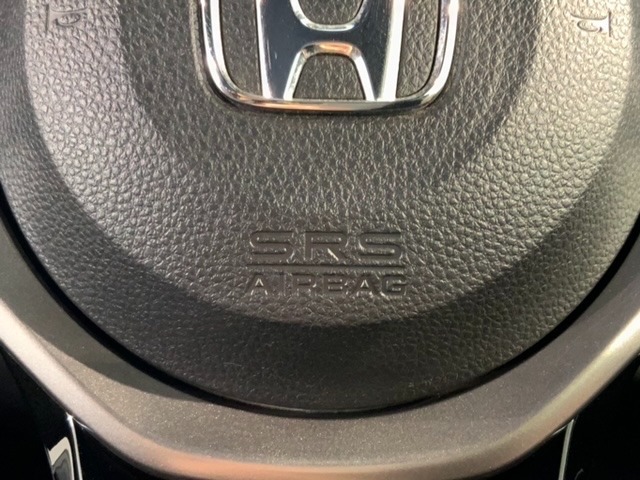 豊富に在庫を取り揃えています。 軽自動車からミニバン、セダン、SUV、話題のハイブリッド車などなど続々入荷中です！