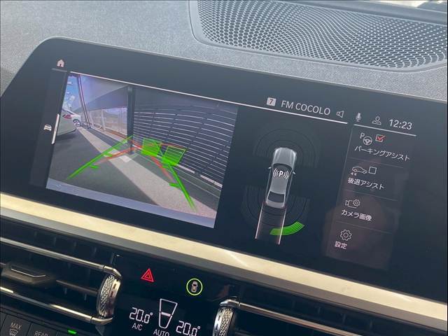 「カラーバックモニター」を装備で駐車が苦手な方でも安心です。