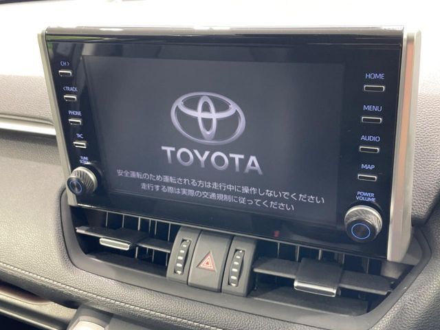 【9インチ　ディスプレイオーディオ】大画面のディスプレイはAppleCarPlayやAndroidAutoが利用可能。大きな画面でスマホナビアプリ等が利用いただけます♪