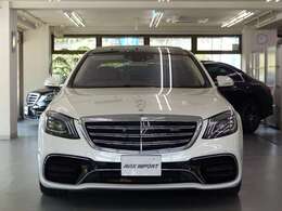 マニュアルトランスミッションの様なダイレクト感のある9速AMGスピードシフトMCTを搭載したモンスターマシン！！　大出力に対応すべく強化トランスミッションや