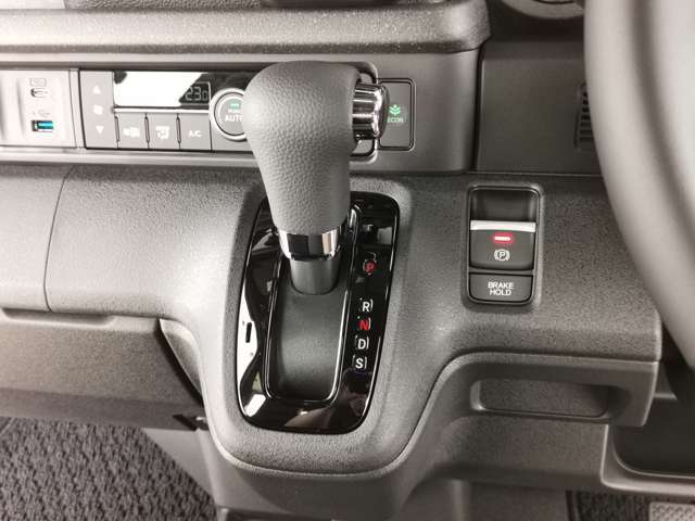 【電動パーキングサポート】