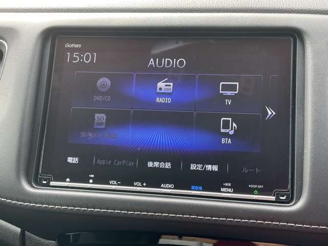 8インチ純正ナビも装備されております！フルセグTV、DVDに便利なBluetooth機能も搭載♪