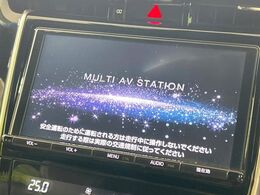 【純正ナビ】人気の純正ナビを装備。オーディオ機能も充実しており、Bluetooth接続すればお持ちのスマホやMP3プレイヤーの音楽を再生可能！毎日の運転がさらに楽しくなります！！