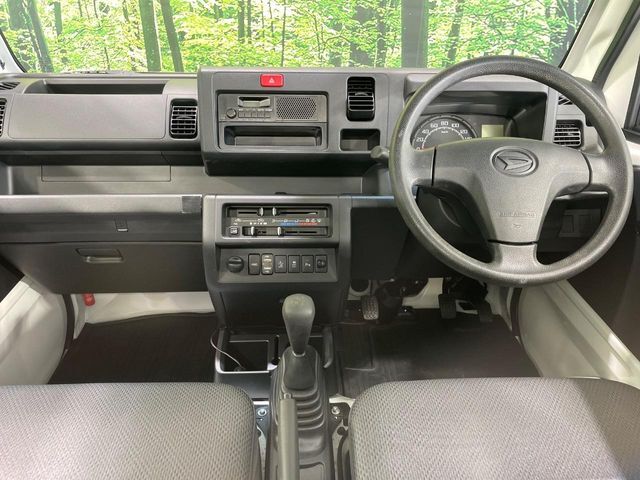 グループ総在庫数約30，000台！！全国の系列店からメーカー・車種問わずご紹介出来るので、あなたにピッタリのお車が見つかるはずです♪まずはお問い合わせ下さい☆