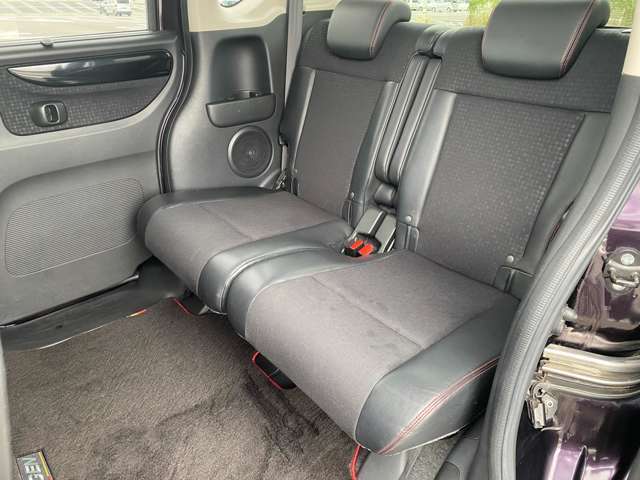 前後スライド＆リクライニング機構付シート