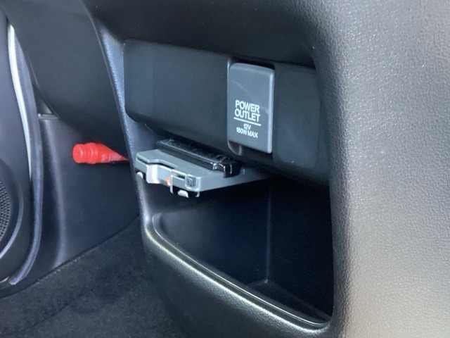 ETC付いてます。ETCが使用可能な道路通行料はキャッシュレスでスマートに走行できます。再セットアップして納車致します。