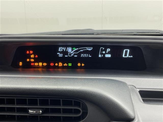 【スピードメーター】メーターがシンプルで見やすく運転しやすいですね！