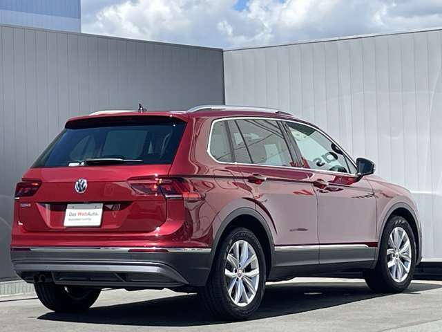 TIGUAN TSI HIGHLINE(ルビーレッドメタリック)