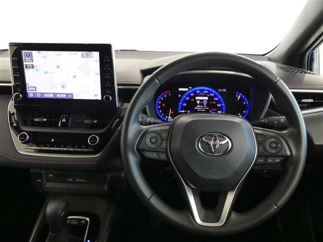 見通しのよいすっきりとした視界で、誰でも運転しやすいです。運転のしやすさは疲れにくさにも繋がりますよ♪