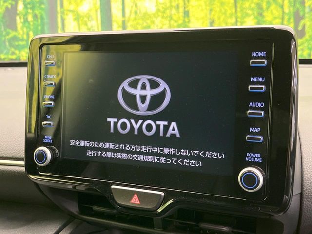 【ナビ機能付きディスプレイオーディオ】ナビ機能搭載の他、お持ちのスマートフォンと連携して、ナビやbluetoothでの音楽再生が可能です♪デザインはもちろん操作性も良好！