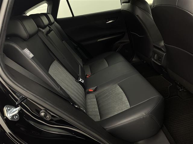 【フロアマット】車内を綺麗に保つのには必須のアイテムです。当店ではフカフカな新品マットも絶賛取り扱い中！ぜひご相談くださいませ。