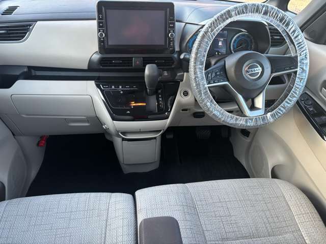 店頭販売もしておりますので、先に在庫が無くなってしまうこともございます。気になる車はまずはお問い合わせください！