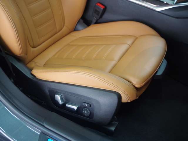 カーセンサーを見て電話しましたとお伝え下さい。078-261-1261までお気軽にお電話下さい。全国納車可能です。納車方法に関してもお気軽にご相談ください。