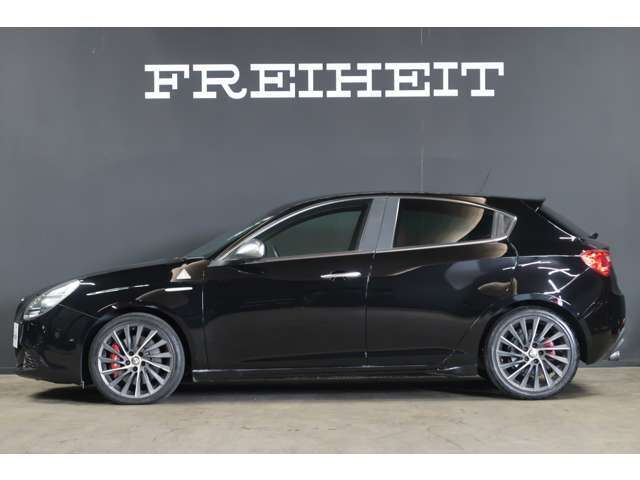 【むねっち】アルファロメオ　ジュリエッタ　クアドリ　黒ホイール アルファ ロメオ ジュリエッタ クアドリフォリオ ヴェルデ 2012年 9.2