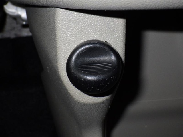 現在お乗りのお車があれば喜んで査定いたします。詳しくは、お近くの名古屋トヨペットグループのお店までご相談ください。