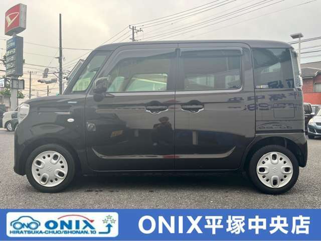 全車内外装クリーニング済み！ご納車時にはさらに簡易的なコーティングも施工致します！ご購入後も洗車や綺麗に保つコツ・アドバイスも致します！お気軽にご相談下さい！本格的なコーティングもお値打ちに施工！