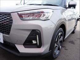 コンパクトカーやSUV・4WD・ミニバンなど最新モデルの登録済未使用車が100台展示。あの車、あの色を見たい！気になる車をここで見比べて・乗って楽しいお車選びをしましょう！