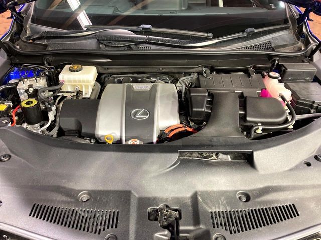 親切・丁寧な専門メカニックスタッフが応対！・車検・点検整備・事故等の修理などアフターサービスも安心。お車のカスタマイズもネクステージのサービススタッフまでご相談ください！