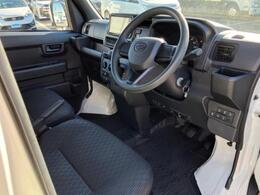 「この車の写真をもっと見たい」「状態が気になる」「この装備はついている？」どんな小さな疑問でもお気軽にお問い合わせください！