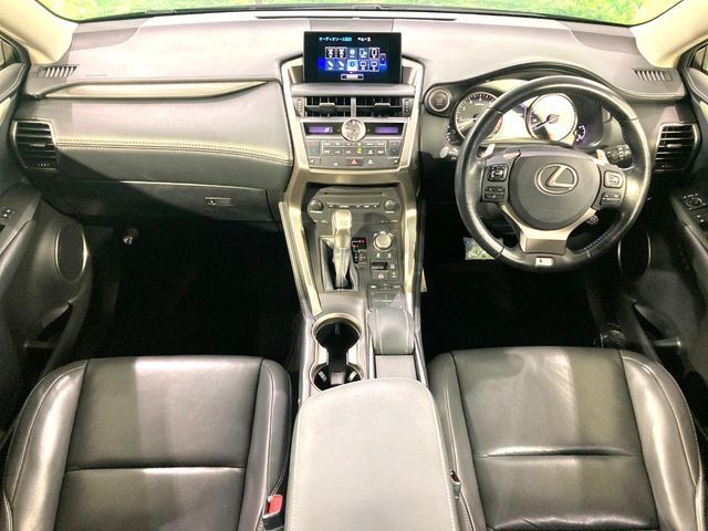 グループ総在庫数約30，000台！！全国の系列店からメーカー・車種問わずご紹介出来るので、あなたにピッタリのお車が見つかるはずです♪まずはお問い合わせ下さい☆