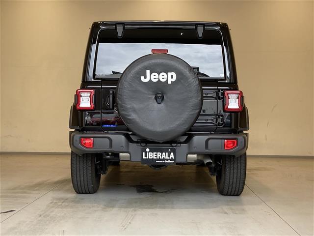 LIBERALAは全国に約45店舗以上※。どの店舗の在庫でもお近くのLIBERALAでご購入いただけます。※2023年10月現在