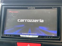 【ナビゲーション】目的地までしっかり案内してくれる使いやすいナビ。Bluetooth接続すればお持ちのスマホやMP3プレイヤーの音楽を再生可能！毎日の運転がさらに楽しくなります！！