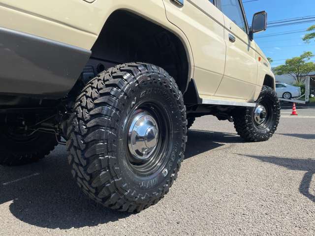 【タイヤ・ホイール】タイヤサイズは255/85R16！