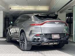 ダックテールのかっこよさと上質さを備えたたたずまい